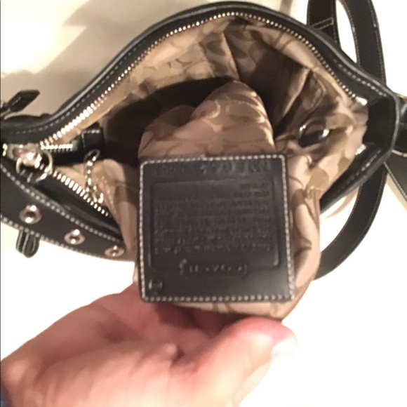 Coach crossbody - Picture 3 of 3